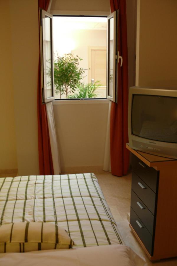 Hostal Albero By Eme Hoteles サンルカル・ラ・マヨール エクステリア 写真